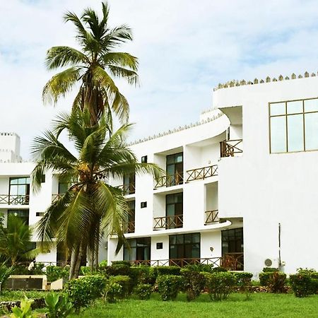 Coconut Tree Village Beach Resort Ероа Экстерьер фото